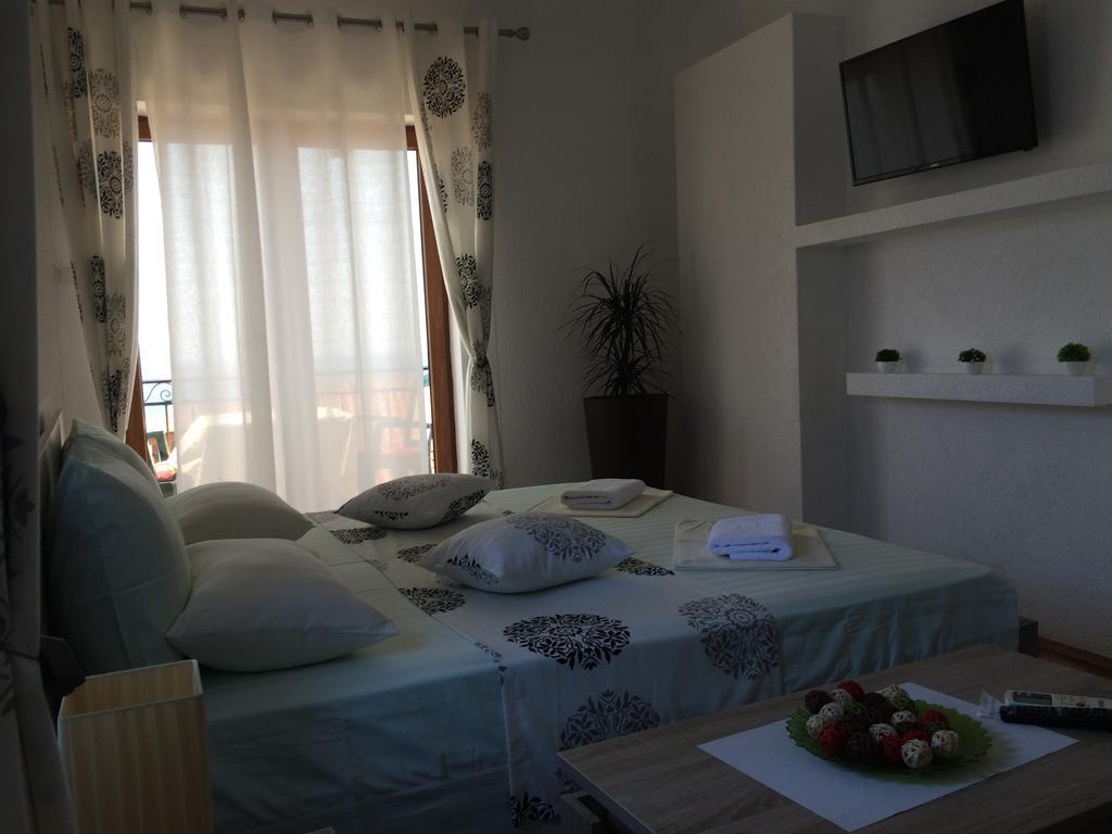 Apartments Debora Ulcinj Extérieur photo